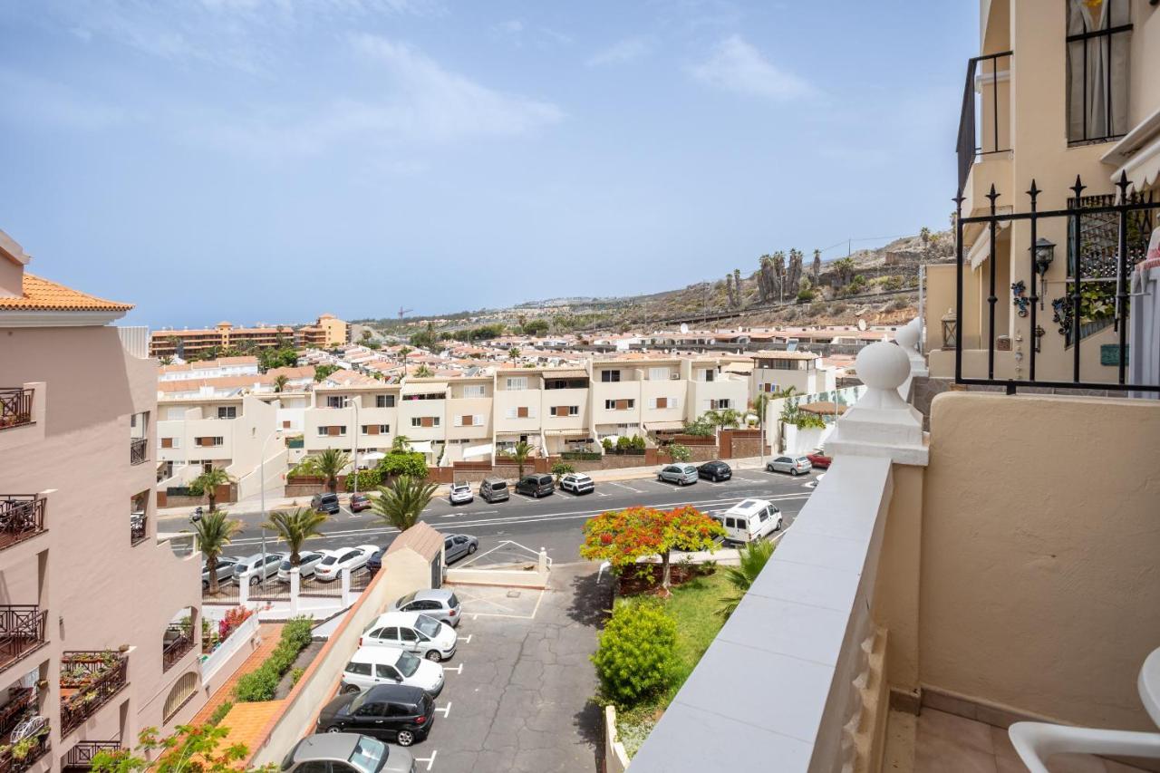 Castle Harbour Phoebe'S Flat Los Cristianos By Lovetenerife Exterior photo